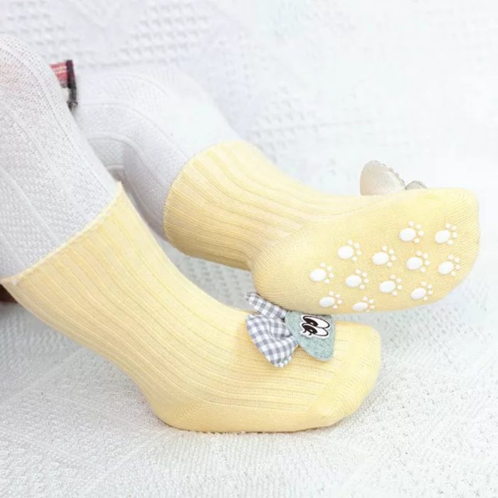 Βρεφικές παιδικές κάλτσες με τρισδιάστατα σχήματα 8389 - Image 2