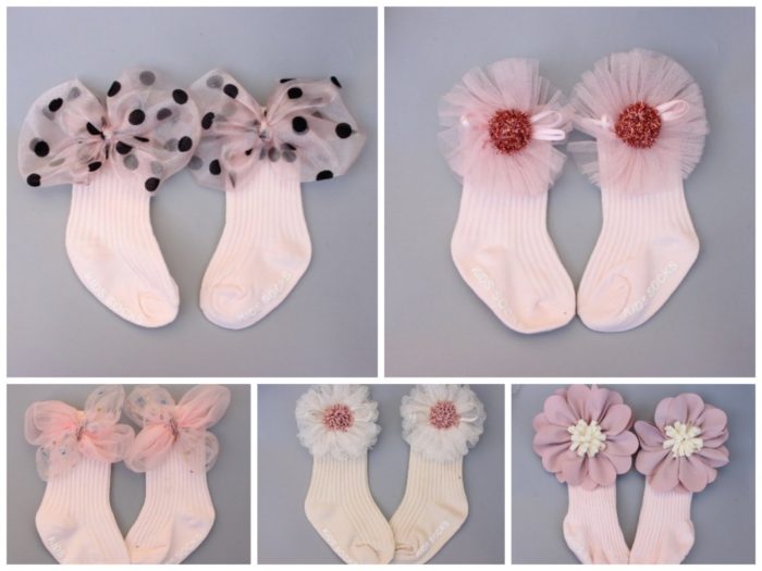 Βρεφικές κάλτσες με πον πον και φιογκάκια 8388 - Image 2