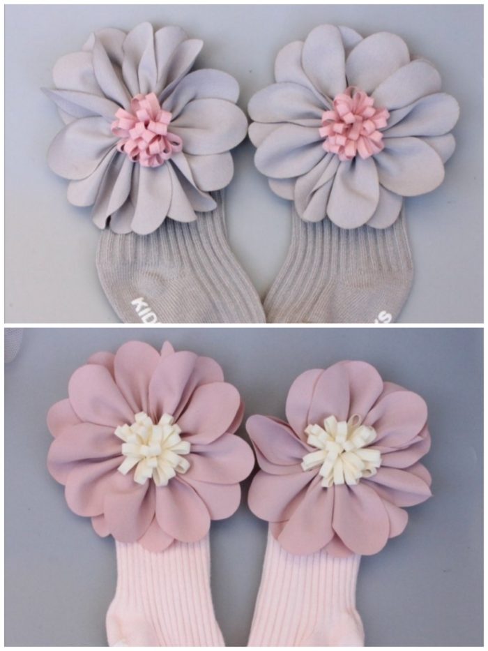 Βρεφικές κάλτσες με πον πον και φιογκάκια 8388 - Image 5