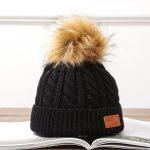 Knitted πλεκτό σκουφάκι με 1 πον πον σε πλεξούδα 3202 - Image 6