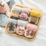 Χνουδωτά καλτσάκια με σχέδια 8394