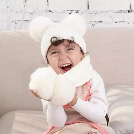 Set knitted σκουφάκι + κασκόλ 3206