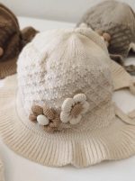 Knitted Flower Hat 3229
