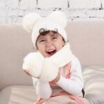 Set knitted σκουφάκι + κασκόλ λευκό 3206 - Image 4